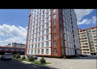 Продам трехкомнатную квартиру, 122 м2, Нальчик, улица Ватутина, 29Ж
