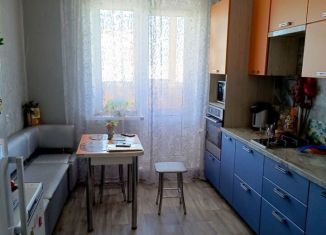 Продам 4-комнатную квартиру, 70 м2, Ульяновская область, улица Шигаева, 13