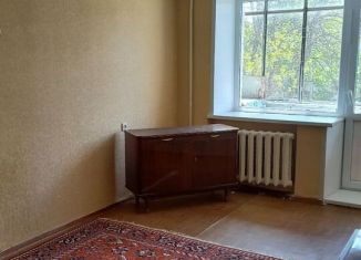 Продается 2-ком. квартира, 45 м2, Нижнекамск, проспект Химиков, 58А