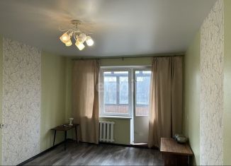 Продается 1-комнатная квартира, 38 м2, Калининград, улица Чаадаева, 23