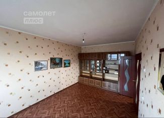 Продажа 2-комнатной квартиры, 56.2 м2, Мурманск, улица Старостина, 79
