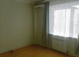 Продаю двухкомнатную квартиру, 52 м2, посёлок городского типа Яблоновский, Космическая улица, 88к2