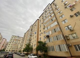 Продается 3-ком. квартира, 93 м2, Каспийск, Каспийская улица, 4Б