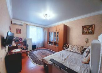 Двухкомнатная квартира на продажу, 45 м2, Азов, улица Кондаурова, 22