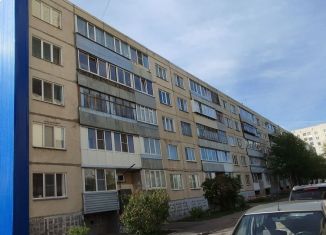 Продается двухкомнатная квартира, 52.6 м2, Курган, 1-й микрорайон, 27, жилой район Заозёрный