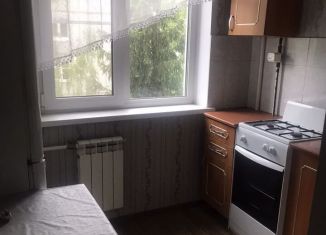 Сдам в аренду 2-комнатную квартиру, 43 м2, Омск, улица Лукашевича, 15Г