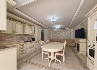 Продается 3-ком. квартира, 125 м2, Краснодарский край, Владимирская улица, 55к1