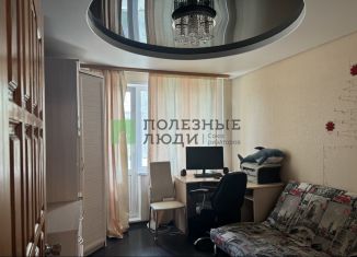 Продается 3-комнатная квартира, 54 м2, Ижевск, улица Владимира Краева, 41