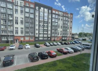 Продажа двухкомнатной квартиры, 61.7 м2, Калининград