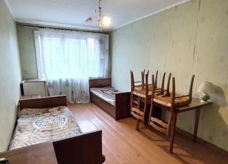 Сдается в аренду 2-комнатная квартира, 45.4 м2, Ревда, Российская улица, 30