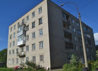 Сдача в аренду комнаты, 12 м2, Алтайский край, Прудская улица, 9А