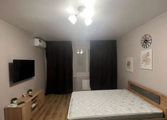 Сдаю в аренду однокомнатную квартиру, 37 м2, Тюмень, улица Монтажников, 40, ЖК Пятый квартал