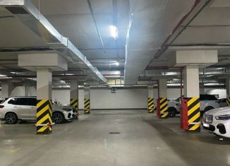 Продаю машиноместо, 13 м2, Хакасия, проспект Дружбы Народов, 43