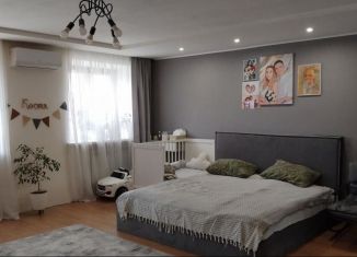Продаю двухкомнатную квартиру, 58.4 м2, Екатеринбург, Чкаловский район, Широкий переулок, 4