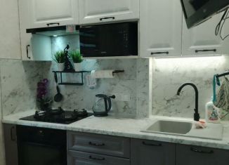 Продам 3-комнатную квартиру, 52 м2, Чапаевск, Харьковская улица, 7