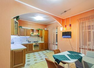 Сдам 2-комнатную квартиру, 66 м2, Санкт-Петербург, Садовая улица, 49, метро Сенная площадь