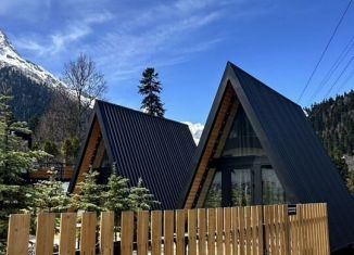 Сдается дом, 31 м2, курортный поселок Домбай, Карачаевская улица, 101