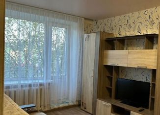 Сдам 1-ком. квартиру, 30 м2, Кингисепп, улица Иванова, 23