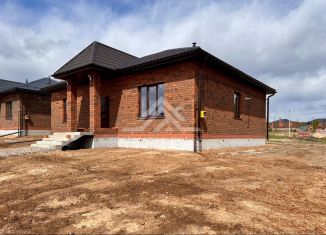 Продаю дом, 122 м2, деревня Макаровка, Медовая улица, 8