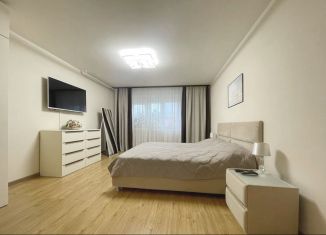 Продам трехкомнатную квартиру, 111.7 м2, Бронницы, микрорайон Марьинский, 5