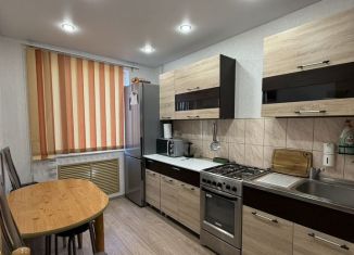 Продам 3-ком. квартиру, 62.8 м2, Коми, 6-й микрорайон, 22