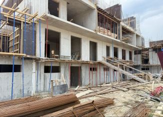 Продажа 2-ком. квартиры, 67 м2, Дагестан, проспект Насрутдинова, 162