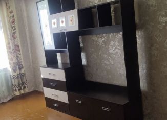 Сдаю 1-ком. квартиру, 40 м2, Грязовец, Октябрьская улица, 8