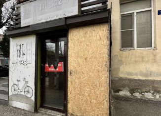 Сдается в аренду торговая площадь, 70 м2, Махачкала, улица Оскара, 32, Советский внутригородской район