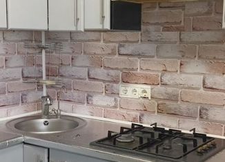 Продается 2-ком. квартира, 39 м2, Лобня, улица Чкалова, 12