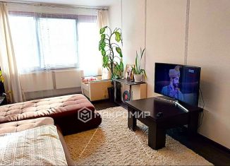 Продам 1-комнатную квартиру, 32.7 м2, Санкт-Петербург, улица Кустодиева, 20к1, Выборгский район