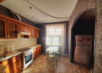 Продам трехкомнатную квартиру, 82.5 м2, Озёрск, улица Трудящихся, 17