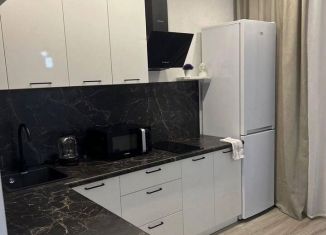 Продаю 1-ком. квартиру, 36 м2, Кудрово, Английская улица, 2, ЖК Вернисаж