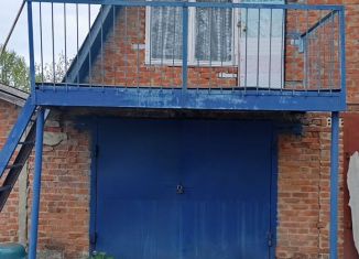 Продаю гараж, 30 м2, Дмитриев, улица Ленина