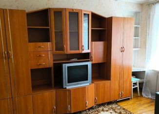 Сдам 2-комнатную квартиру, 47.9 м2, Гатчина, улица Новосёлов, 7