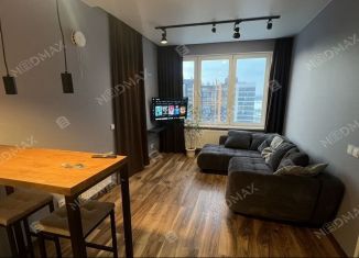 Сдача в аренду 4-ком. квартиры, 83 м2, Санкт-Петербург, Глухарская улица, 30, метро Комендантский проспект