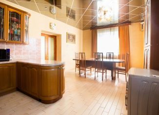 Дом на продажу, 298 м2, посёлок городского типа Андреевка, Виноградная улица, 16