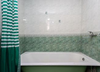 Продается двухкомнатная квартира, 46 м2, Калининград, Московский район, Батальная улица, 8