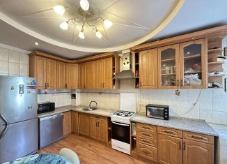 Продажа 2-ком. квартиры, 81.9 м2, Санкт-Петербург, 14-я линия Васильевского острова, 97, Василеостровский район