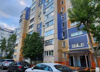 Продается 2-ком. квартира, 50.2 м2, Татарстан, улица Хайдара Бигичева, 12