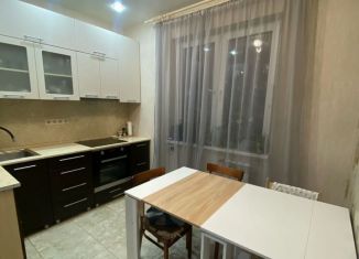 Продаю 2-комнатную квартиру, 56 м2, Ростов-на-Дону, улица Рыльского, 1, ЖК Каскад