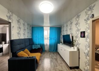 Продается 2-ком. квартира, 47.2 м2, Дзержинск, улица Чапаева, 47А