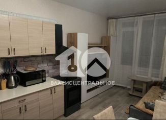 Сдам 2-комнатную квартиру, 40 м2, Новосибирск, улица Петухова, 162, Кировский район