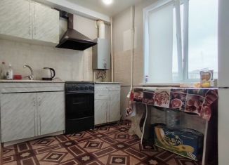 Продам 2-ком. квартиру, 44 м2, Коми, Комсомольская площадь, 6