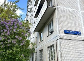 Сдаю в аренду двухкомнатную квартиру, 43.8 м2, Москва, улица Леси Украинки, 3
