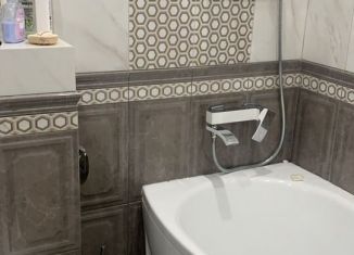 Продажа 2-ком. квартиры, 58 м2, Нальчик, улица Атажукина, 12к1