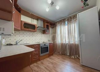 Продается 4-комнатная квартира, 74.6 м2, Тюменская область, улица Мира, 27