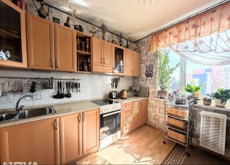 Продажа 2-комнатной квартиры, 60 м2, Карелия, Боровая улица, 1
