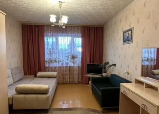 Продаю трехкомнатную квартиру, 63.7 м2, Брянск, улица 3-го Интернационала, 14