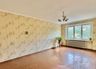 3-комнатная квартира на продажу, 60 м2, Калининград, улица Грига, 11