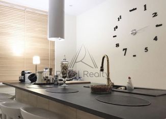 Сдаю в аренду 3-комнатную квартиру, 120 м2, Санкт-Петербург, Пионерская улица, 50, метро Чкаловская